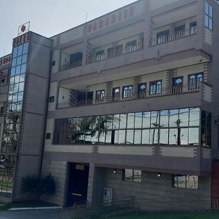 Hollywood Paradise Hotel Rionegro Eksteriør billede